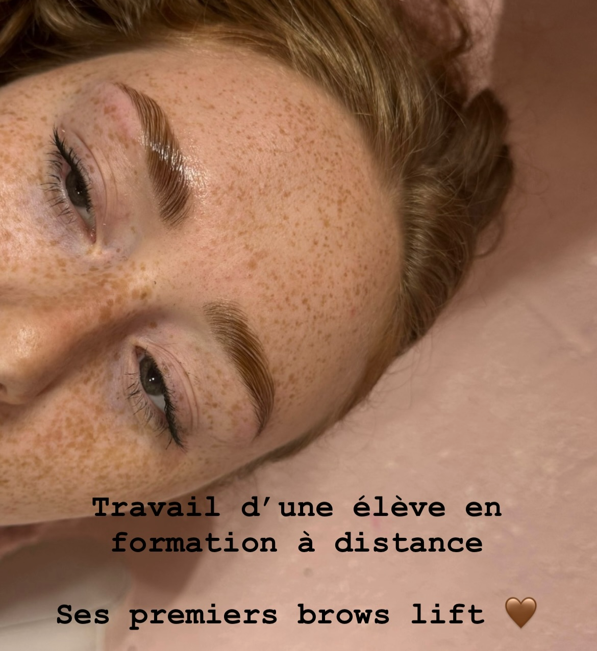 Pack 3 en 1 brows lift et teinture hybride avec structuration des sourcils + Henna Brows + kit inclus (à distance)